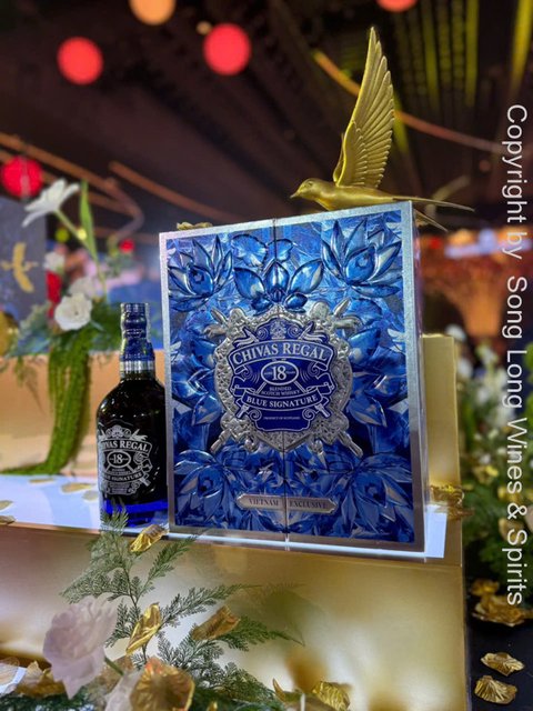 Rượu Chivas 18 Blue Signature tết 2026